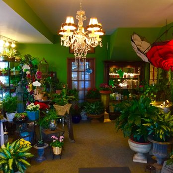 Flowerville - Interior - the cutest place to come explore - Florists Near Me - University Heights, Ohio