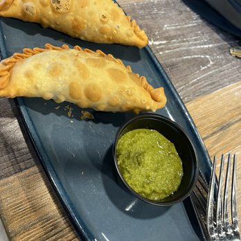 Luka Restaurant - Lomo saltado empanadas w/ spicy jalapeños sauce - Latin American Near Me - Plantation, Florida Luka Restaurant - Lomo saltado empanadas w/ spicy jalapeños sauce - Latin American Near Me - Plantation, Florida