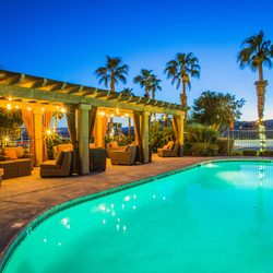 The Vistas Apartment Homes - Swimming Pool View at Night