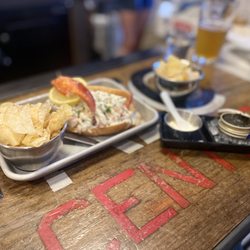 Maine Oyster Company - Lobster Roll + Caviar