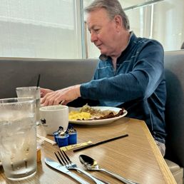 Steve loves his eggs and bacon... Steve loves his eggs and bacon...