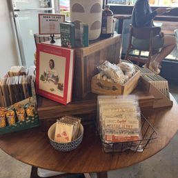 Local goods table Local goods table