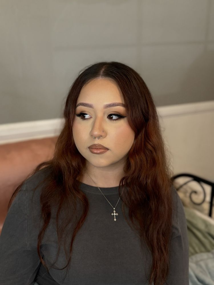 Glam by Karla Logo