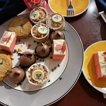 Chef Mickey's - Lots of great desserts - American Near Me - Lake Buena Vista, Florida Chef Mickey's - Lots of great desserts - American Near Me - Lake Buena Vista, Florida