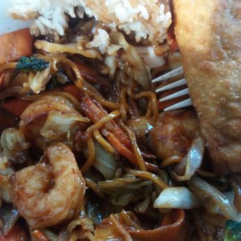 Miyako's Teriyaki & Wok - Prawn Yakisoba soooo gooood! - Chinese Near Me - Everett, Washington