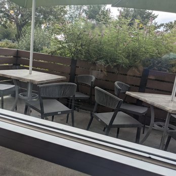 First Watch - Exterior outdoor seating - Breakfast & Brunch Near Me - Columbia, Maryland