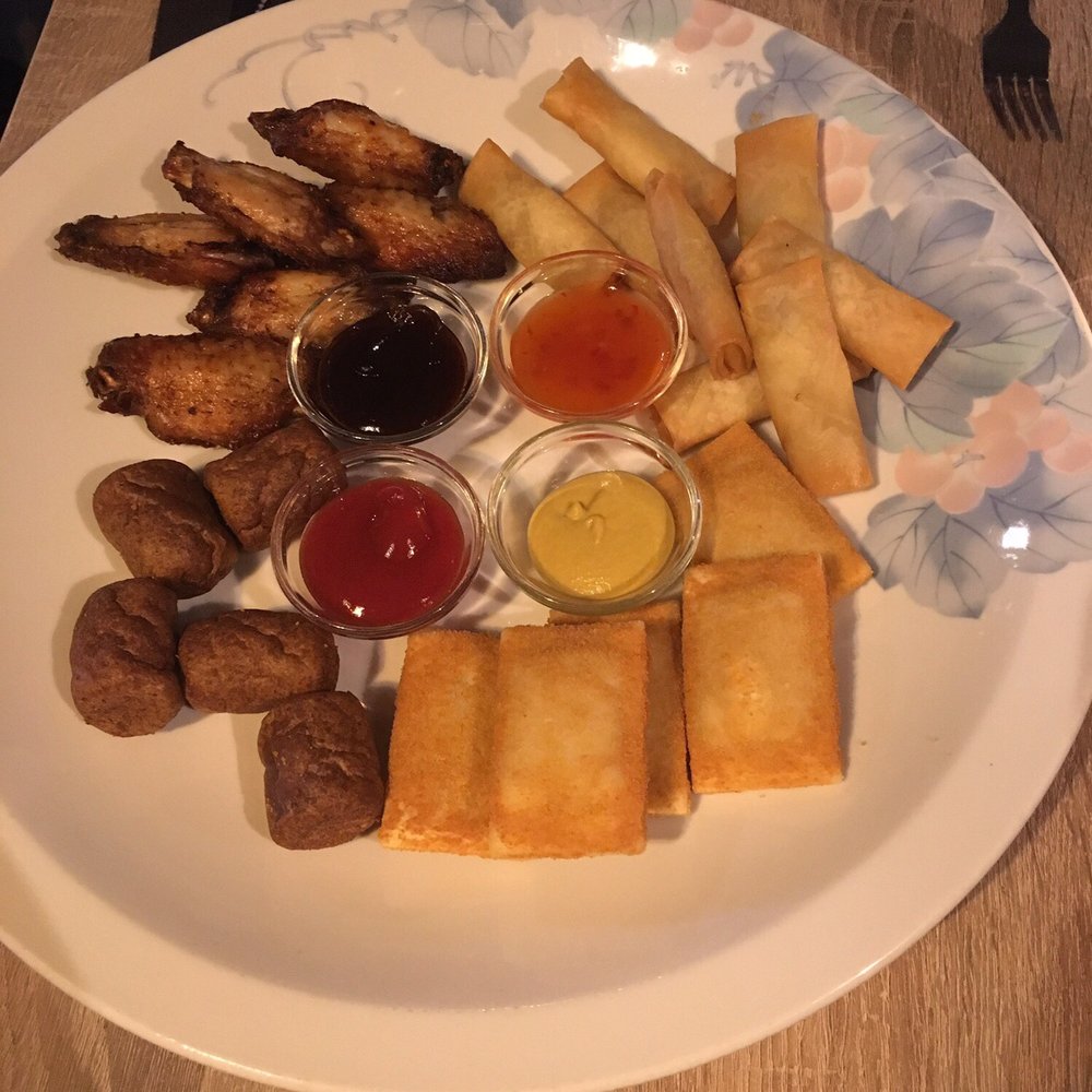 Ginger - Platter of nibbles - Steakhouses Near Me - Amsterdam, New Hampshire