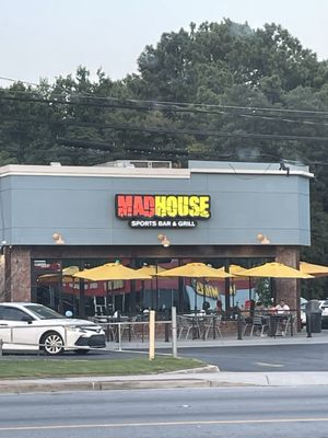 Madhouse Sports Bar & Grill by null