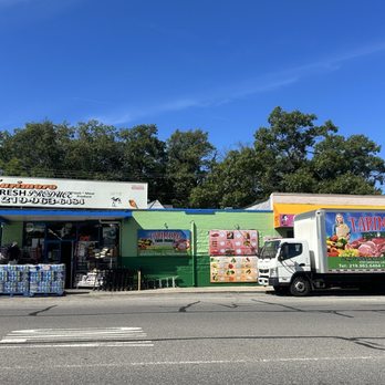 Tarimoro Fresh Produce - Exterior photo - Grocery Near Me - Lake Station, Indiana Tarimoro Fresh Produce - Exterior photo - Grocery Near Me - Lake Station, Indiana