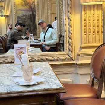 Angelina - Inside - Breakfast & Brunch Near Me - Paris, 75 Angelina - Inside - Breakfast & Brunch Near Me - Paris, 75