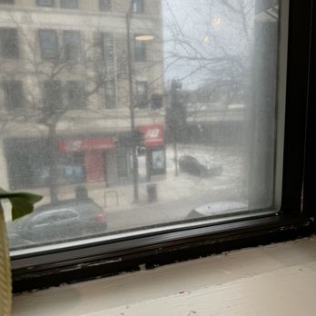 Rooted Dental Care | Lincoln Park - View to street (it's on 2nd floor) - General Dentistry Near Me - Chicago, Illinois Rooted Dental Care | Lincoln Park - View to street (it's on 2nd floor) - General Dentistry Near Me - Chicago, Illinois
