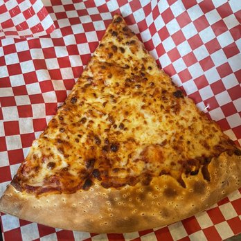 Davanza's - Slice of cheese pizza - Pizza Near Me - Park City, Utah Davanza's - Slice of cheese pizza - Pizza Near Me - Park City, Utah