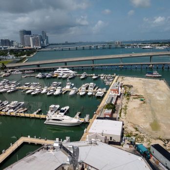 Skyviews Miami Observation Wheel - Amusement Parks Near Me - Miami, Florida