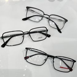 Eye Q Optique - Still on cloud nine with these mens Prada frames!
Perfect for those who want a sophisticated, classic and sleek look.