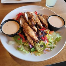 The Honey Tree Grille - Salad