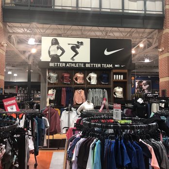DICK'S Sporting Goods - Sporting Goods Near Me - Gilbert, Arizona