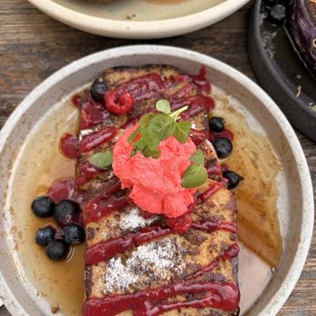 Blue Whale - Classic French Toast - Cafes Near Me - La Jolla, California Blue Whale - Classic French Toast - Cafes Near Me - La Jolla, California