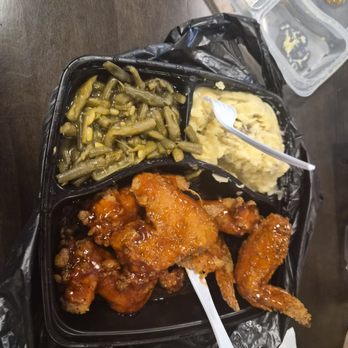 Soul Shack Express - Hot honey wings stringent G. Mash - Soul Food Near Me - Chicago, Illinois Soul Shack Express - Hot honey wings stringent G. Mash - Soul Food Near Me - Chicago, Illinois