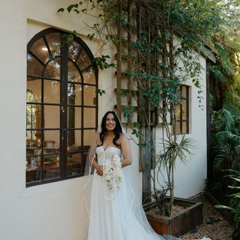 Bridal Gown Studio Orlando - Bridal Near Me - Orlando, Florida