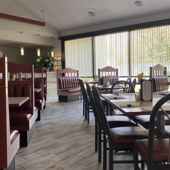 Morava Restaurant & Bar - Open for 7+ months, still has pink booths and old "Tony's" dining room vibe. Meh! - Seafood Near Me - Plantsvile, Connecticut Morava Restaurant & Bar - Open for 7+ months, still has pink booths and old "Tony's" dining room vibe. Meh! - Seafood Near Me - Plantsvile, Connecticut