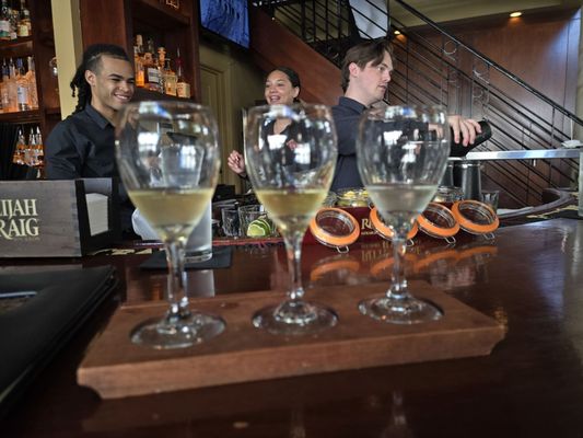 Flight Restaurant and Wine Bar by null
