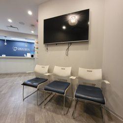 Great Neck Orthodontics - Waiting area