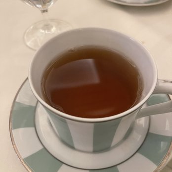 Claridge's - Hotels Near Me - London, XGL