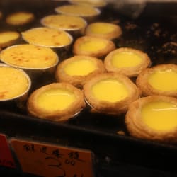 煒成麵包食品店 - 煒成的誘人蛋撻。