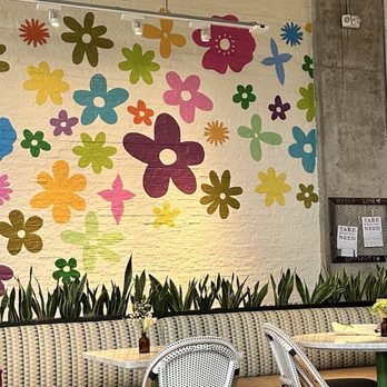 Flower Child - Dining area - New American Near Me - Sandy Springs, Georgia Flower Child - Dining area - New American Near Me - Sandy Springs, Georgia