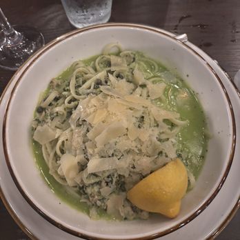 Flying Machine Oyster Bar - Blue Crab Pasta - Burgers Near Me - Wrightsville Beach, North Carolina
