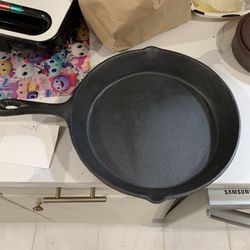 Heinsohn's - Cast iron skillet.