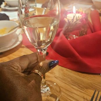 Bonefish Grill - Champagne - Seafood Near Me - Lutz, Florida