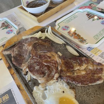 Hong Kong Cafe - Sizzling steak with black pepper sauce. Soooo good. - Hong Kong Style Cafe Near Me - Walnut, California