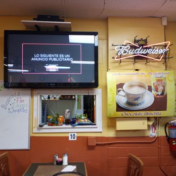 Casita Guanajuato - Cute casual dining area - Mexican Near Me - Austin, Texas Casita Guanajuato - Cute casual dining area - Mexican Near Me - Austin, Texas