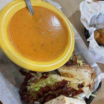 Twin Archer Brewpub - BLT & Creamy Tomato Soup - American Near Me - Muncie, Indiana