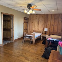 Eagle Rock Retreat Center & Christian Camp - Bunkhouse room 4