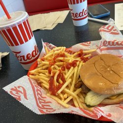 Freddy's Frozen Custard & Steakburgers - Double with bacon!