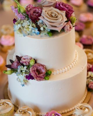 Miracle Bakery by null