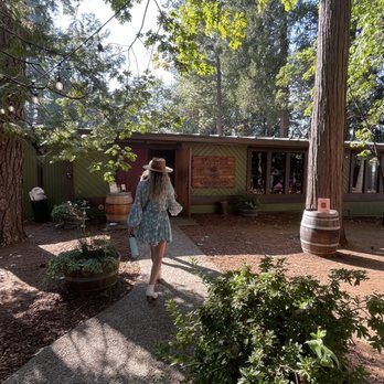 Madrona Vineyards - Entrance - Wineries Near Me - Camino, California