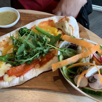 Prezzo - Chicken Primavera Pizza - Italian Near Me - Northampton, NTH Prezzo - Chicken Primavera Pizza - Italian Near Me - Northampton, NTH