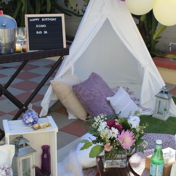 Planning With Opulence - Date Night Picnic Setup - Balloon Services Near Me Planning With Opulence - Date Night Picnic Setup - Balloon Services Near Me