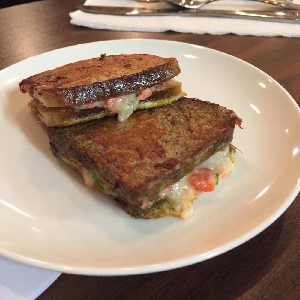 Les Petites Croque Monsieurs
