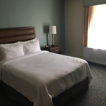 Navy Gateway Inns and Suites - Bedroom - Hotels Near Me - Newport, Rhode Island