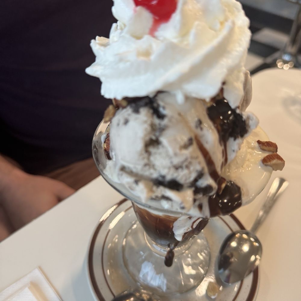 Vic's Ice Cream - Ice Cream & Frozen Yogurt Near Me - Sacramento, California Vic's Ice Cream - Ice Cream & Frozen Yogurt Near Me - Sacramento, California