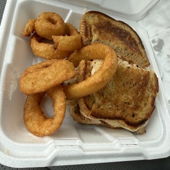 Chutzpah Deli - Moishe w/Onion Rings - Delis Near Me - Fairfax, Virginia Chutzpah Deli - Moishe w/Onion Rings - Delis Near Me - Fairfax, Virginia