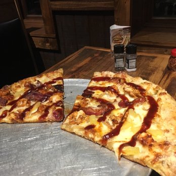 Mellow Mushroom Somerset - Funky Q Chicken - Pizza Near Me - Somerset, Kentucky