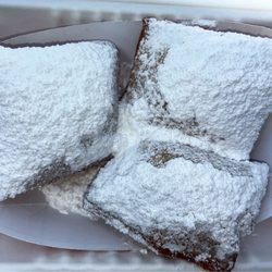 Dusty Biscuit Beignets - French Quarter (3)