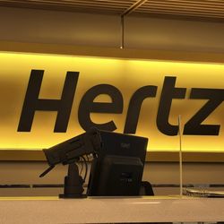Hertz Rent A Car - Kiosk