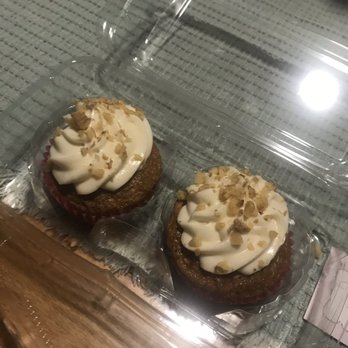 Dolce Cupcake - Carrot Cake Cupcakes - Cupcakes Near Me - Dorado, Puerto Rico