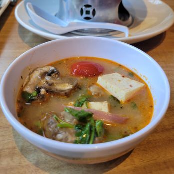 Mr Thai - Tom Yum soup w/tofu - Thai Near Me - Boise, Idaho Mr Thai - Tom Yum soup w/tofu - Thai Near Me - Boise, Idaho